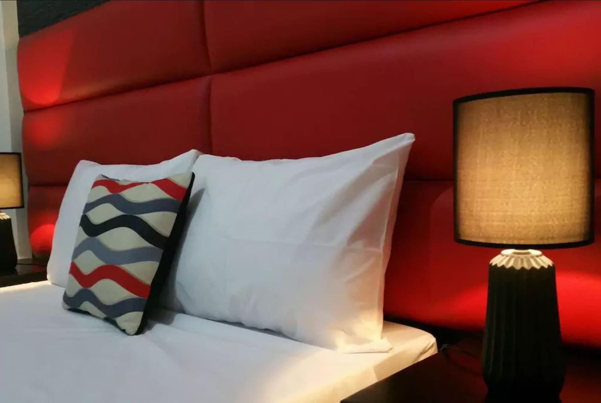 ลักชัวรี สวีท 5 Aparthotel อังเฮเลส ภายนอก รูปภาพ