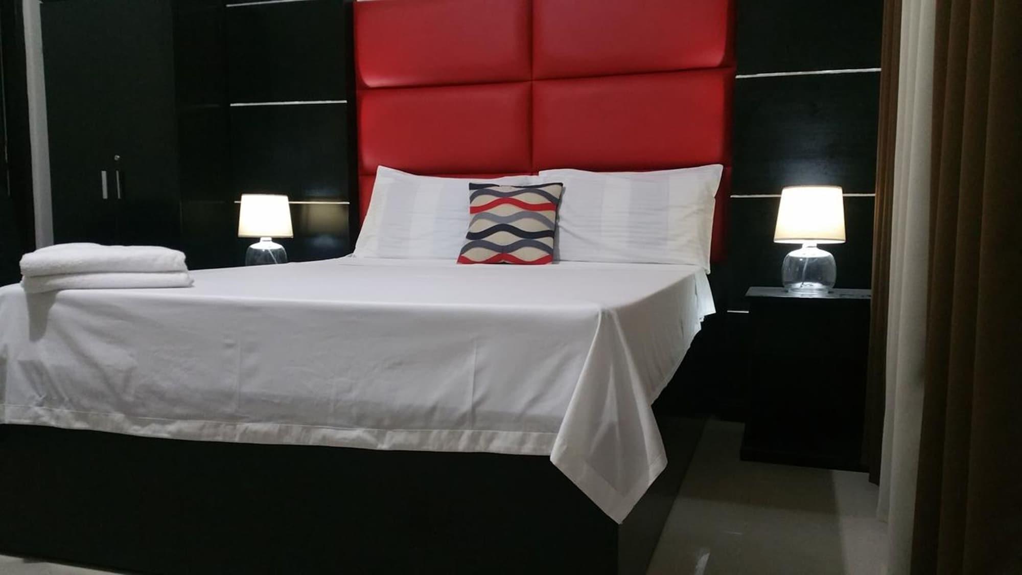 ลักชัวรี สวีท 5 Aparthotel อังเฮเลส ภายนอก รูปภาพ